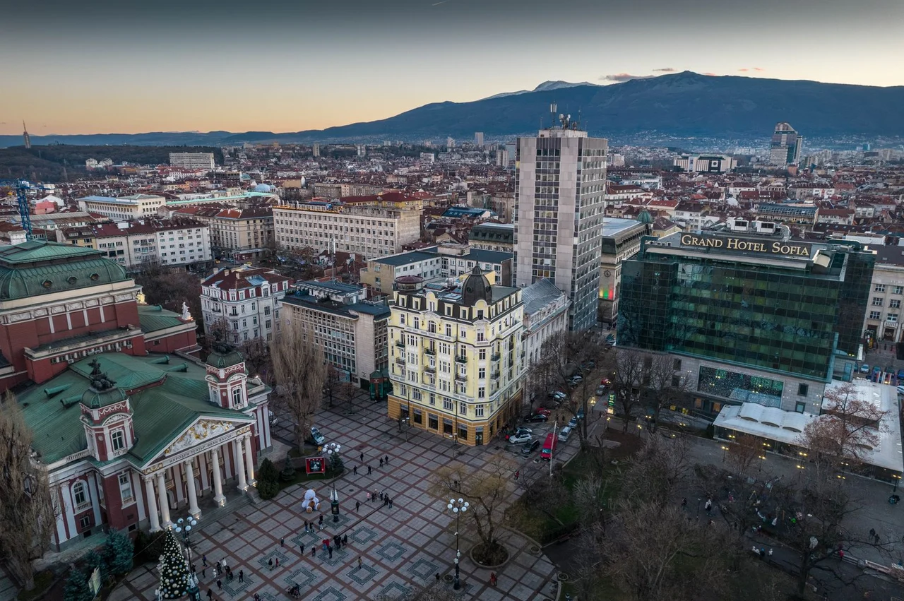 Bulgarian citizenship 2026: how to obtain, routes and EU passport