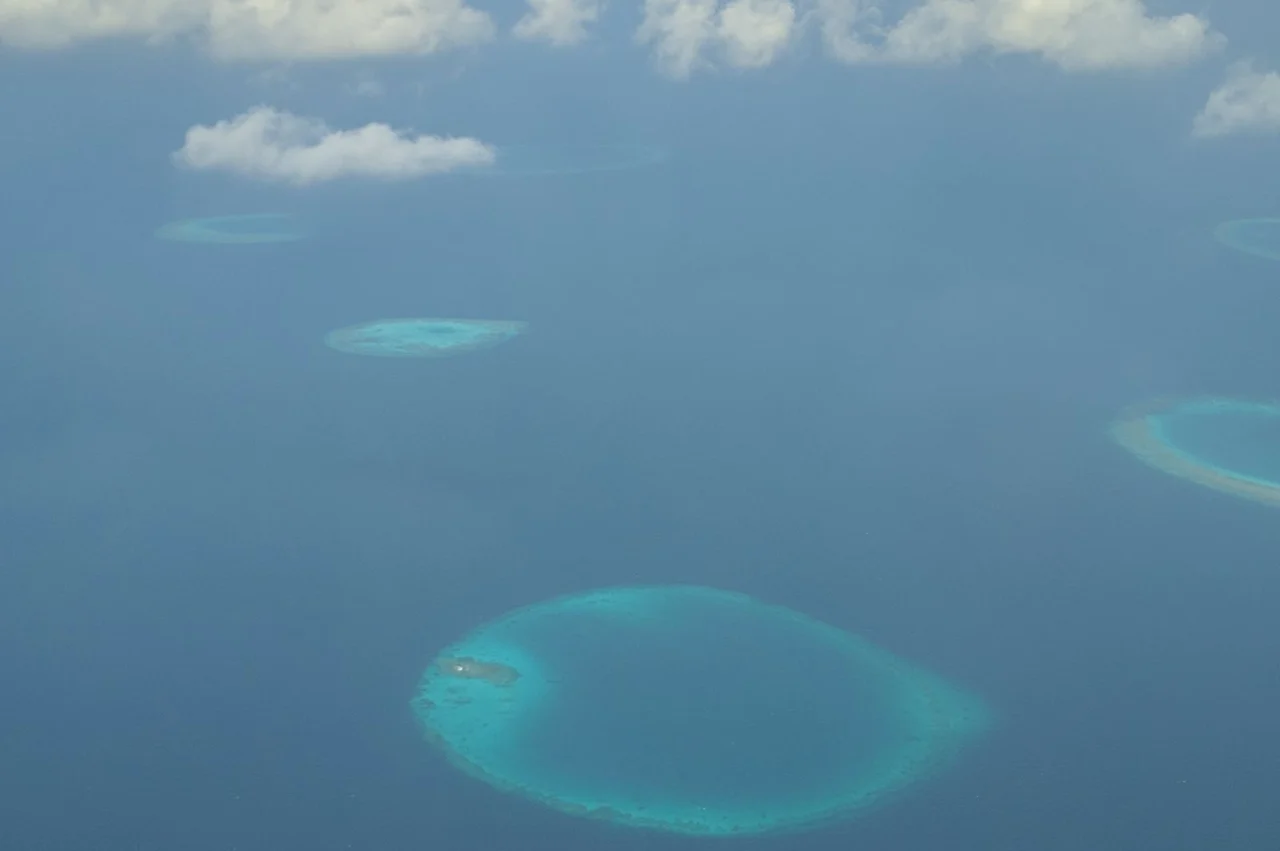 Nauru currency: Australian dollar, prices and calculations