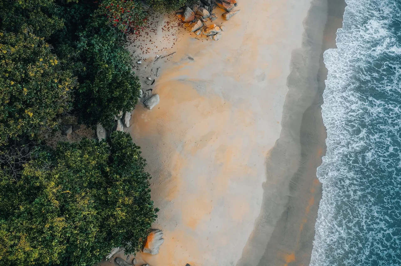Sierra Leone on the map: where it is, neighbors and how to get there