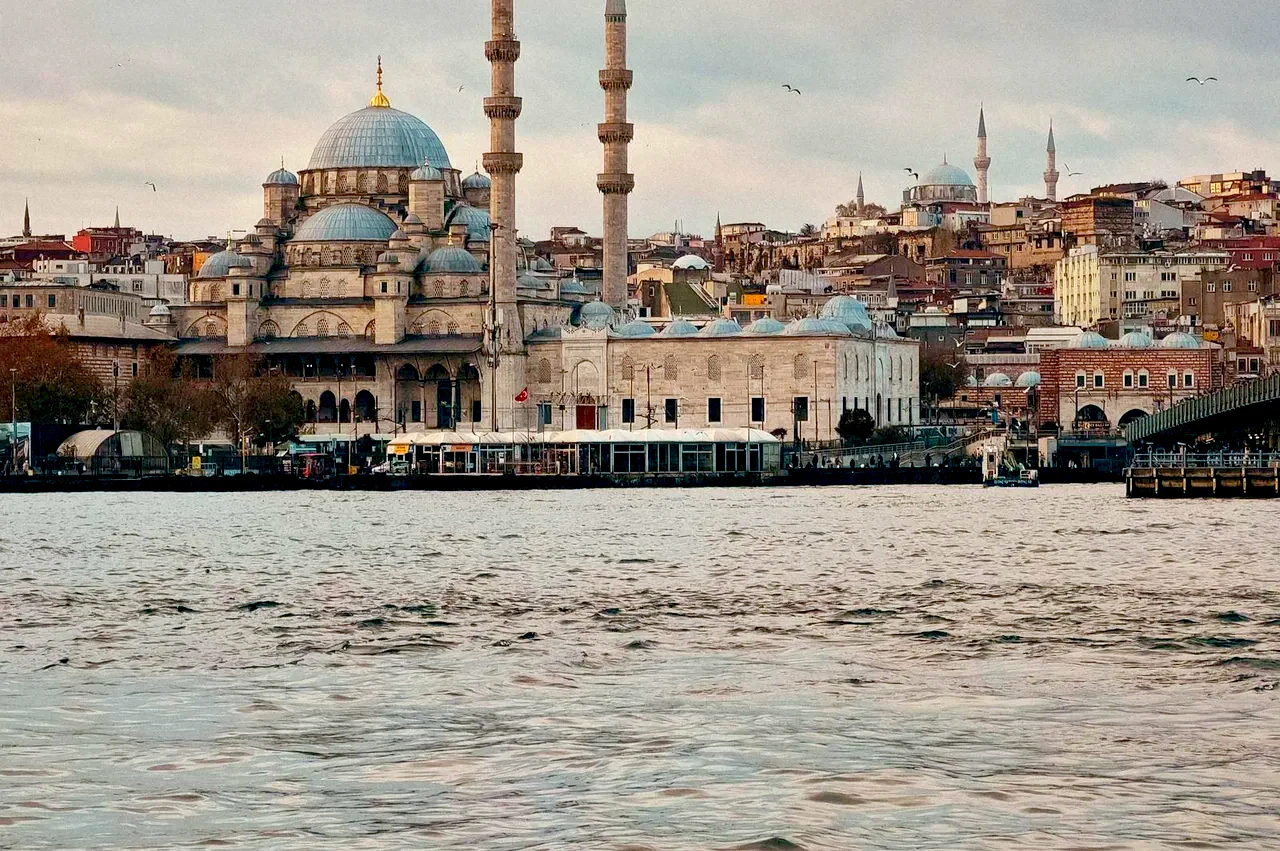 Permanent residence permit of Cyprus versus residence permit of Turkey: where to go for a real estate investor in 2026
