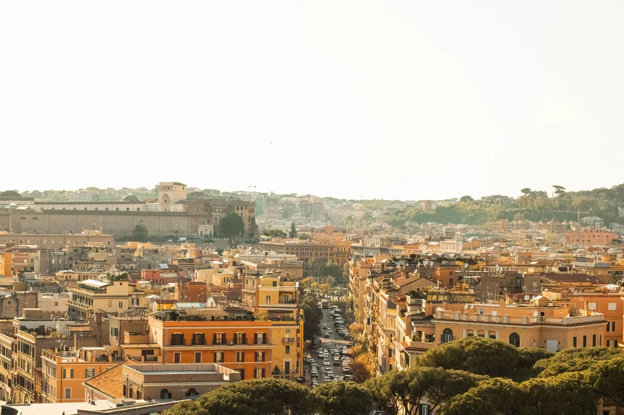 Italy or Portugal: Investor Visa or Golden Visa through Funds in 2026