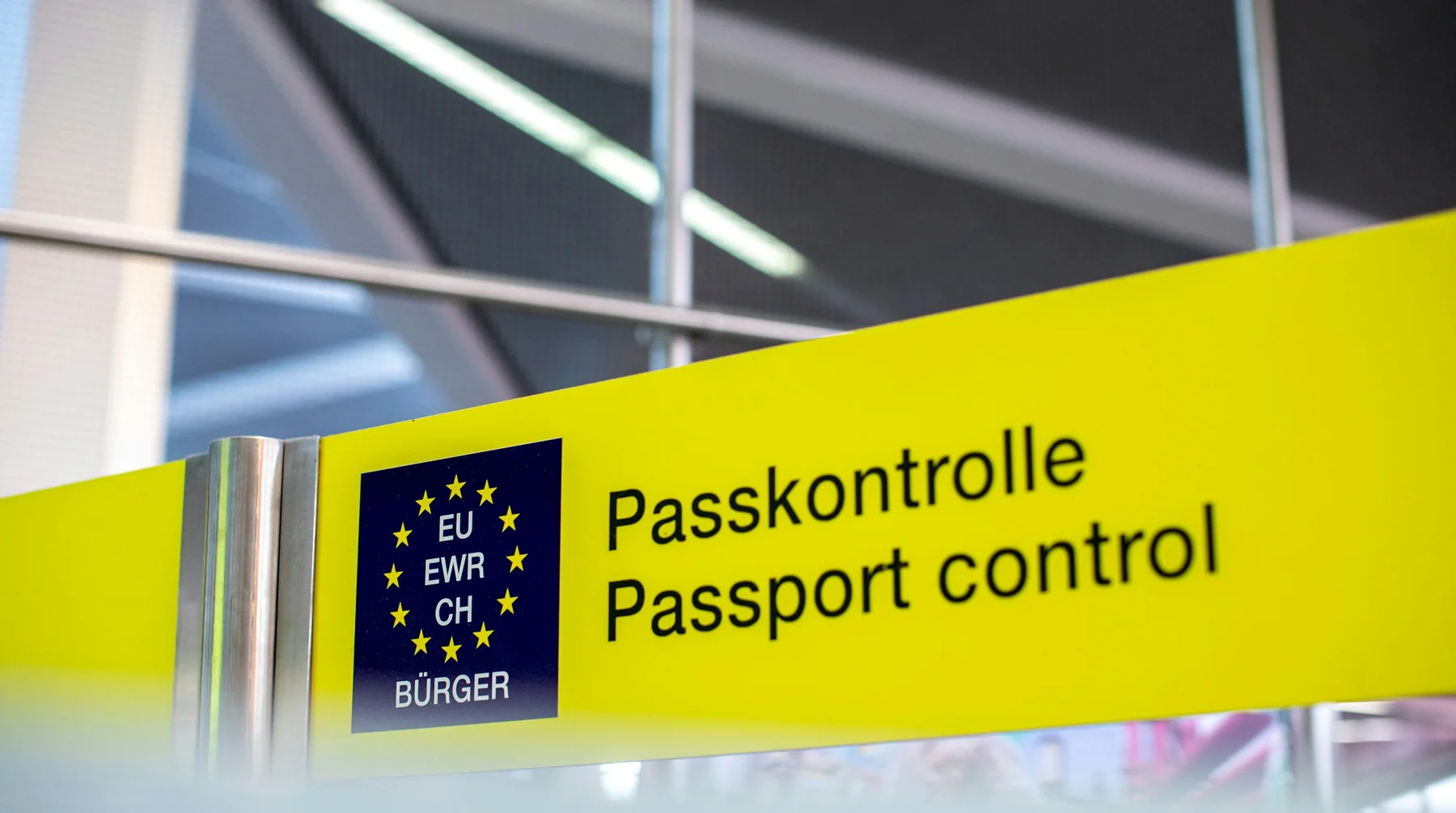 Passport control at an EU airport