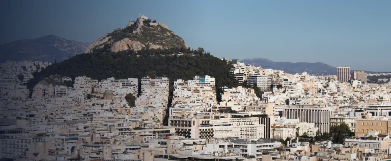 Darya Melnik with a golden visa report against Athens