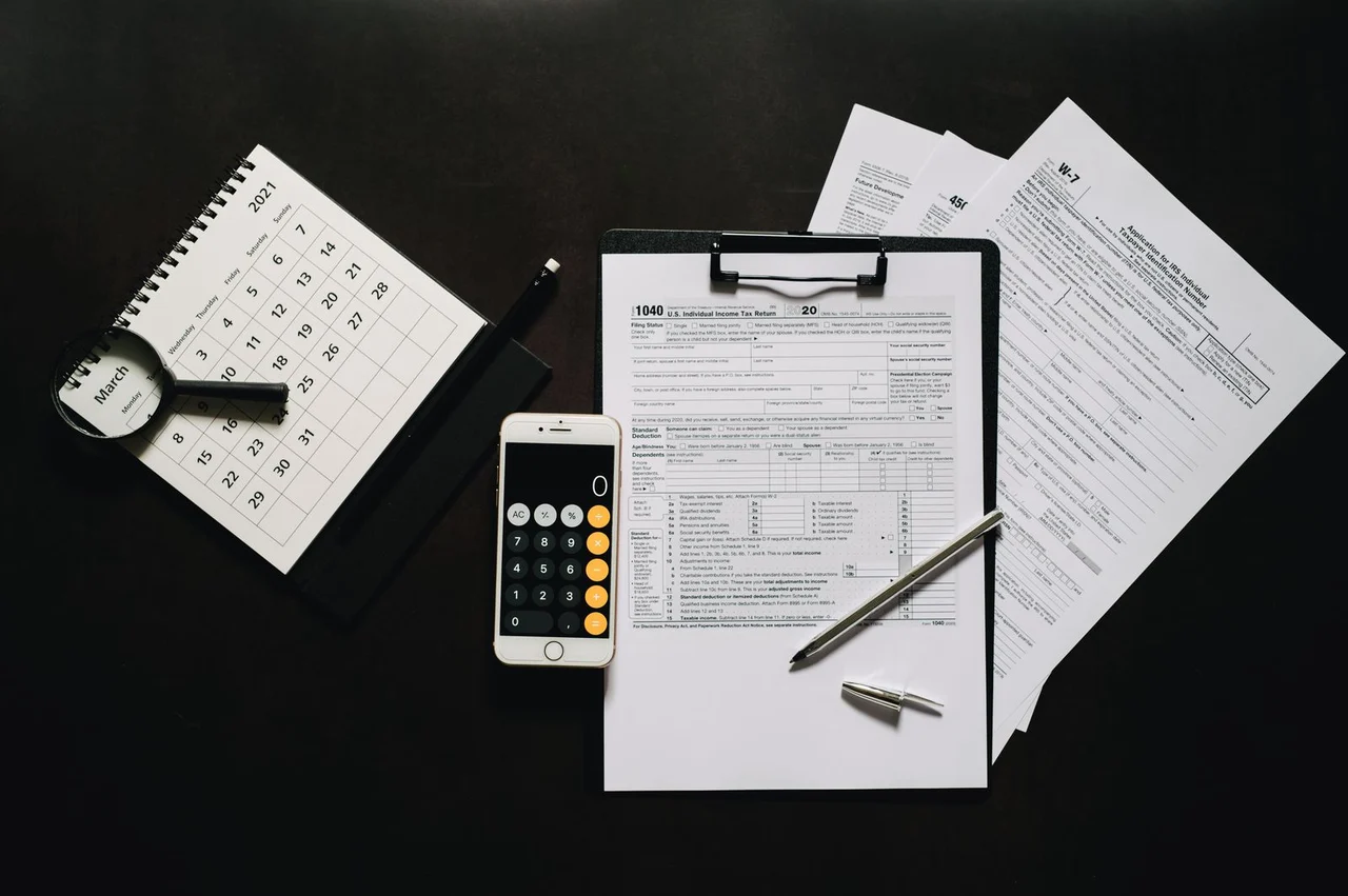 Taxes in Greece in 2026: rates, special regimes, and tax system for individuals