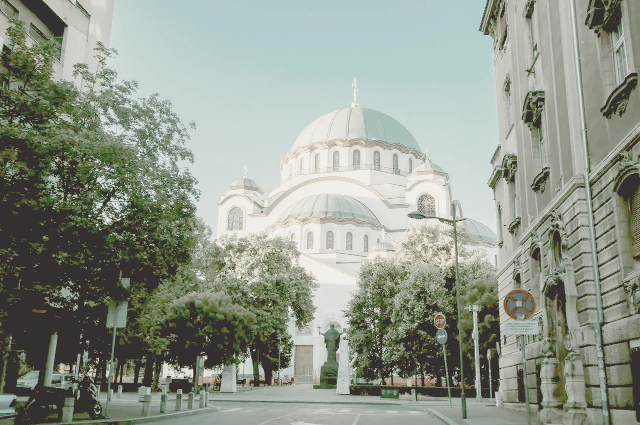 Serbia residence permit for Russians and CIS citizens in 2026: relocation through property, business, and work