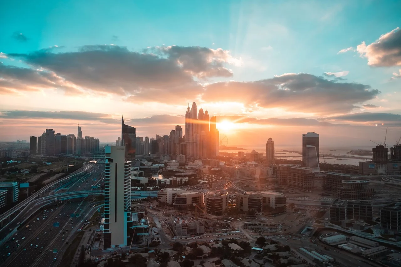 Taxes in the UAE 2026: 0% income, 9% corporate, 5% VAT - a complete overview