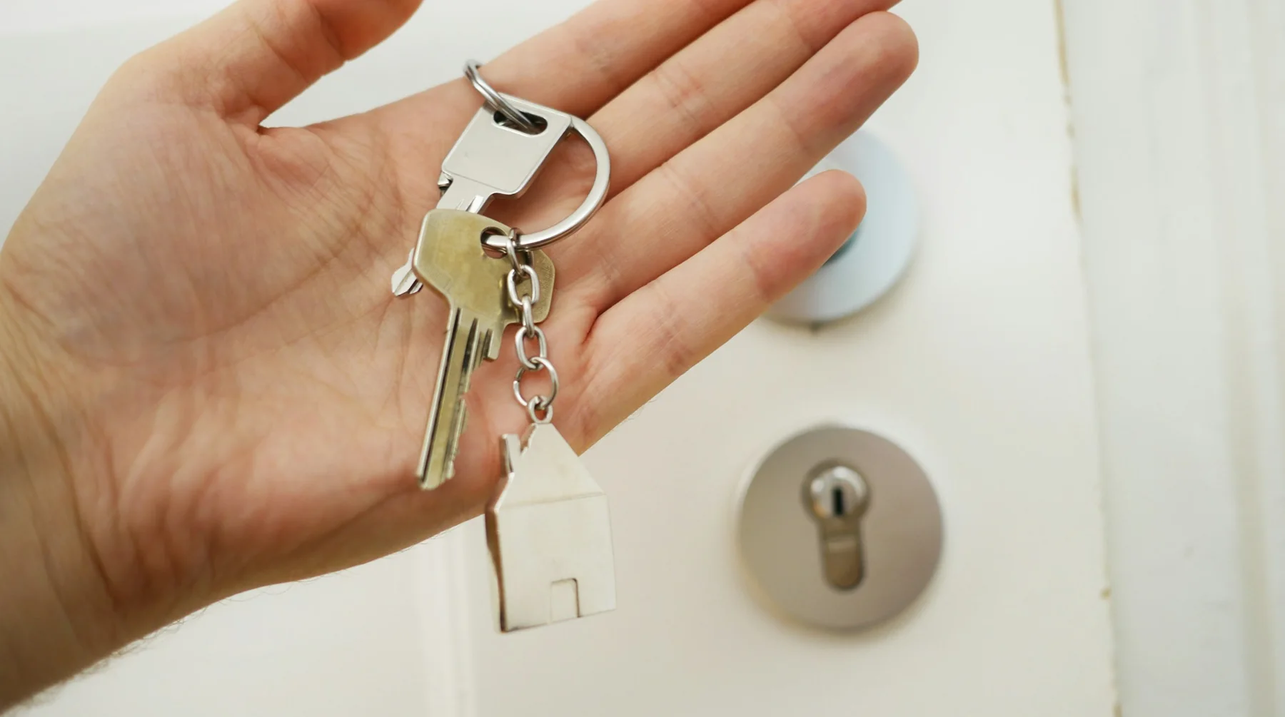 House keys in a hand