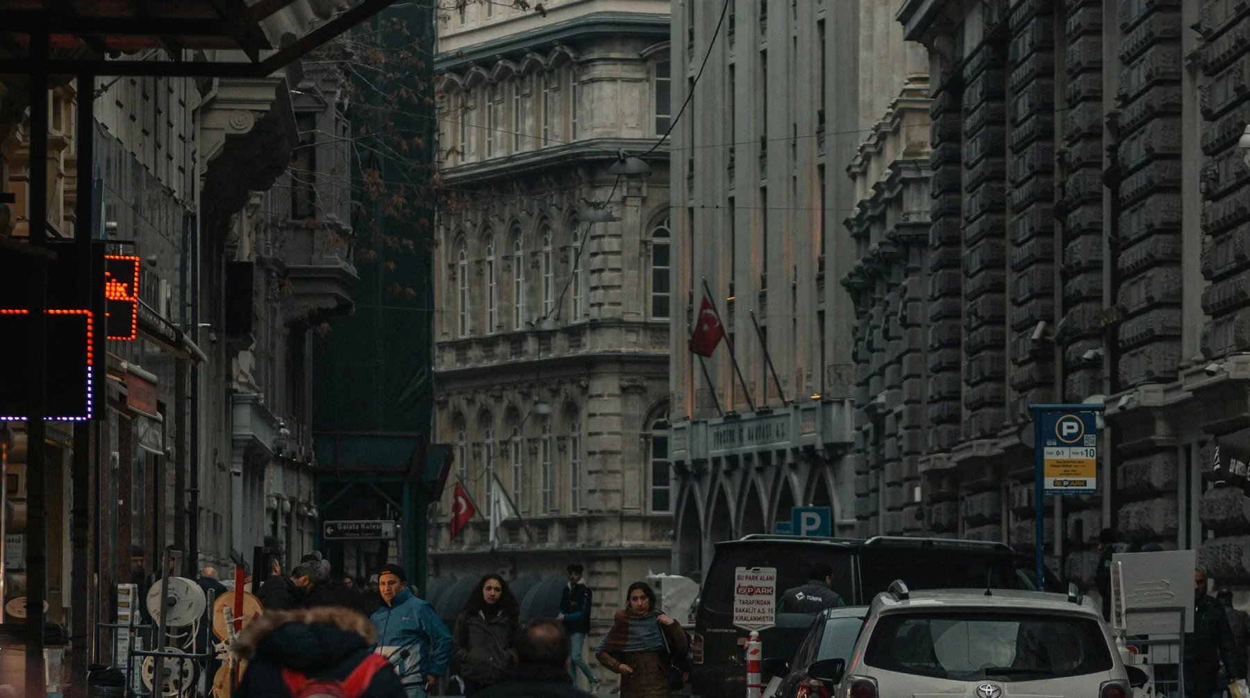A street in Istanbul in daylight