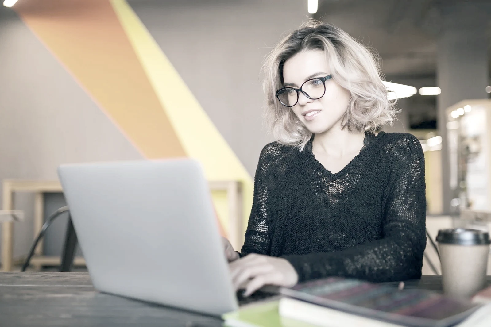 BRIDGES client story - How a designer set up payments from foreign clients through an account in Yerevan