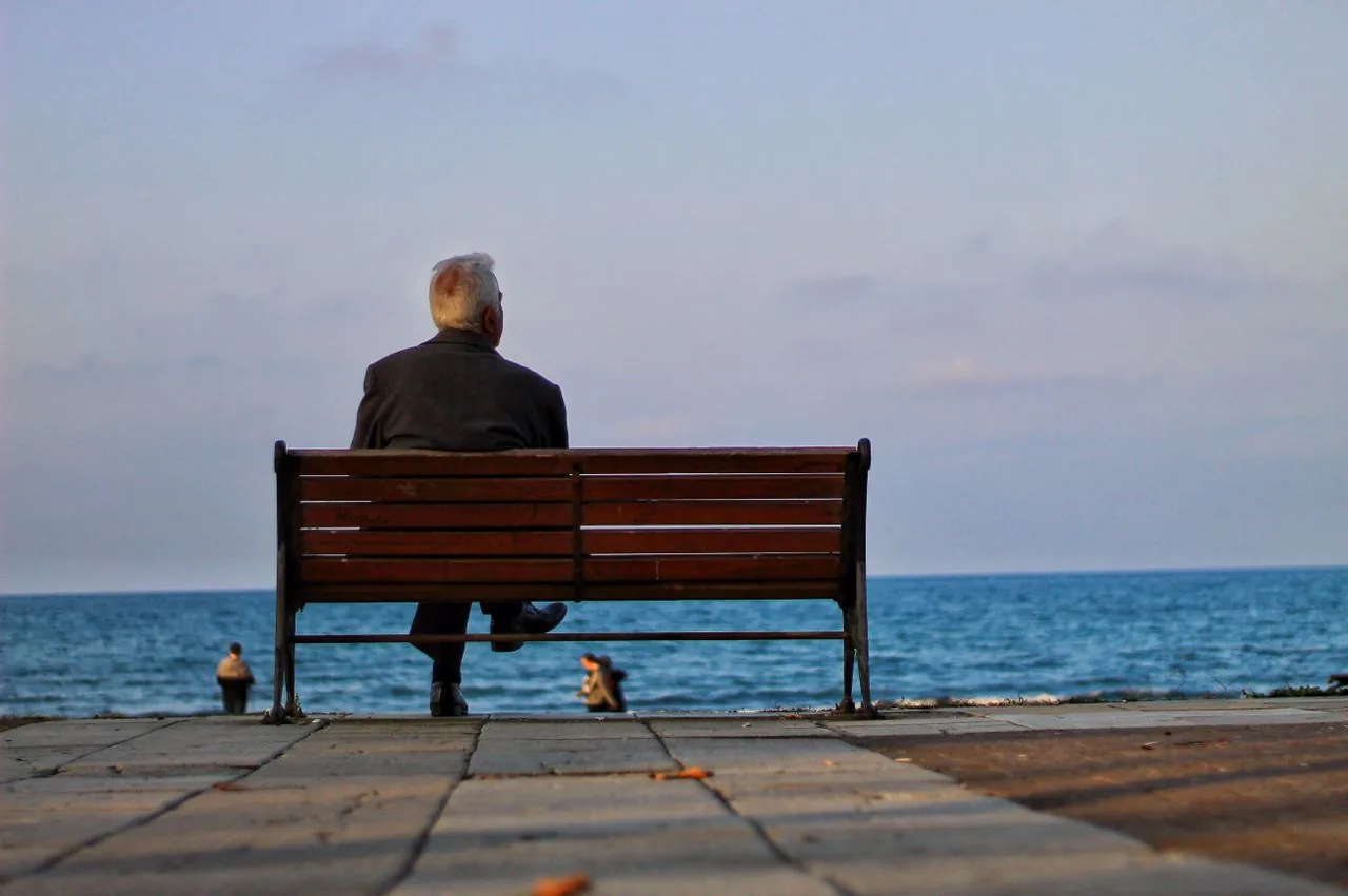 How an elderly client obtained a Bulgarian EU passport remotely without losing his pension