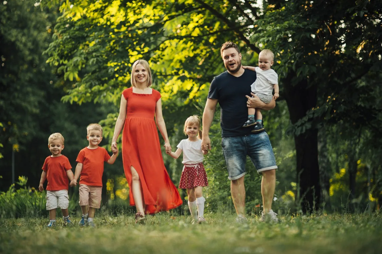 BRIDGES client story - How a Large Family Obtained Hungarian Residence Permit by Meeting Area Requirements for All Members