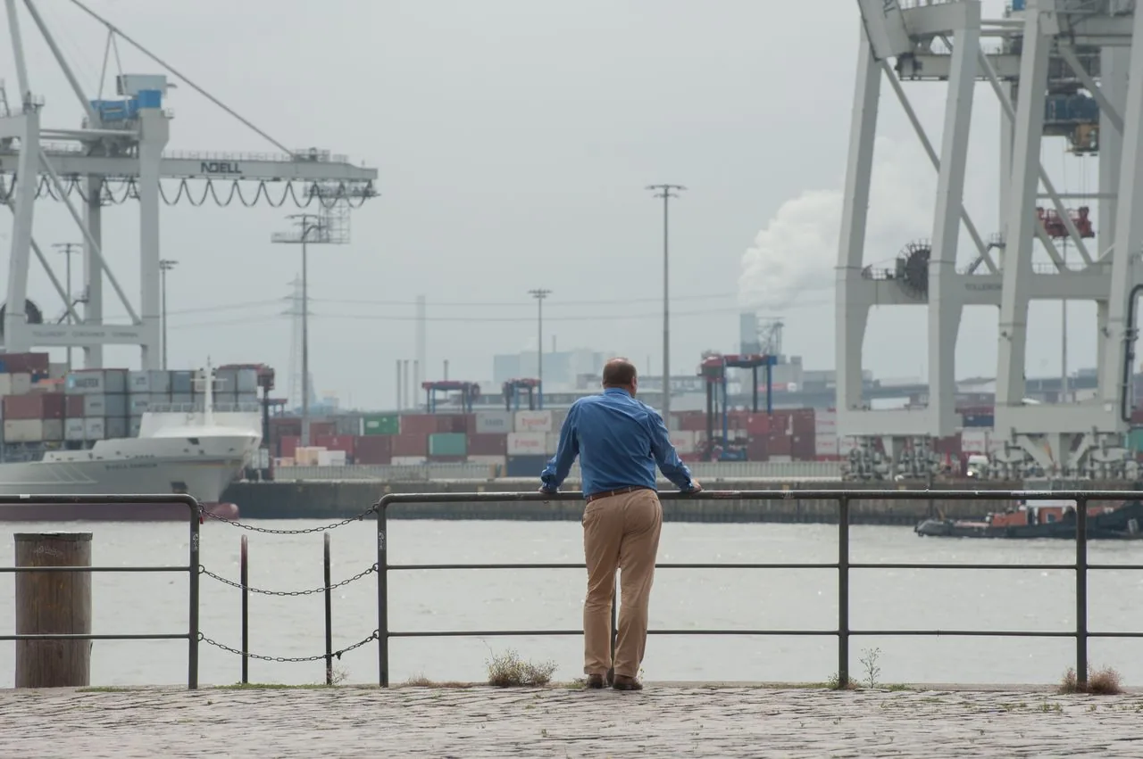 How a Shipowner Obtained Turkish Citizenship to Re-flag His Fleet Under a Reliable Flag